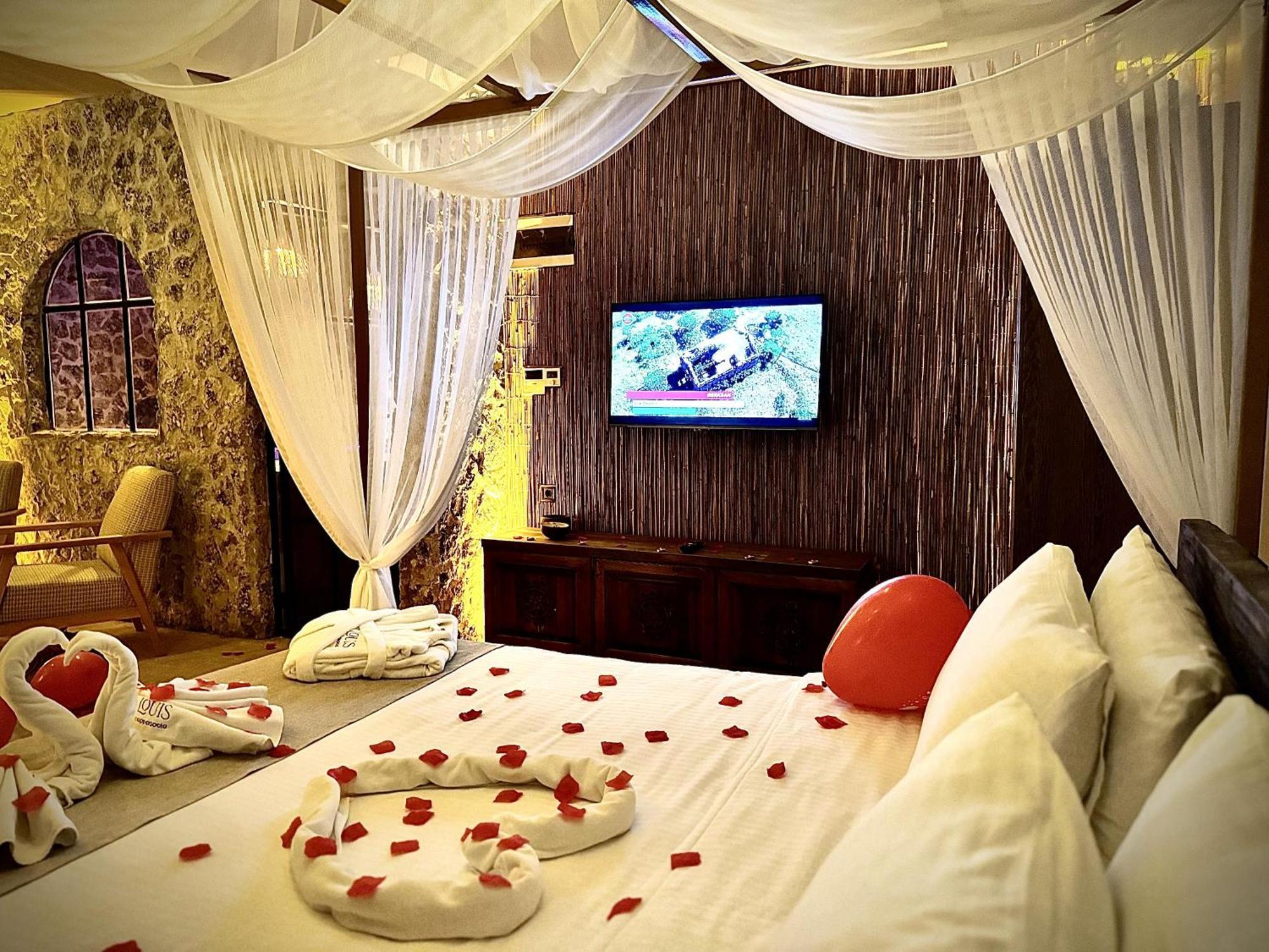Louis Cappadocia Hotel Uchisar Exterior photo