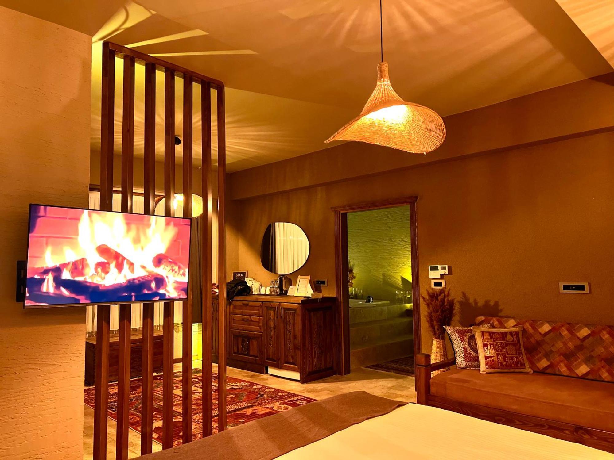Louis Cappadocia Hotel Uchisar Exterior photo